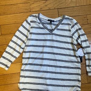 Women’s 3/4 sleeve stripped shirt NWT! Medium
